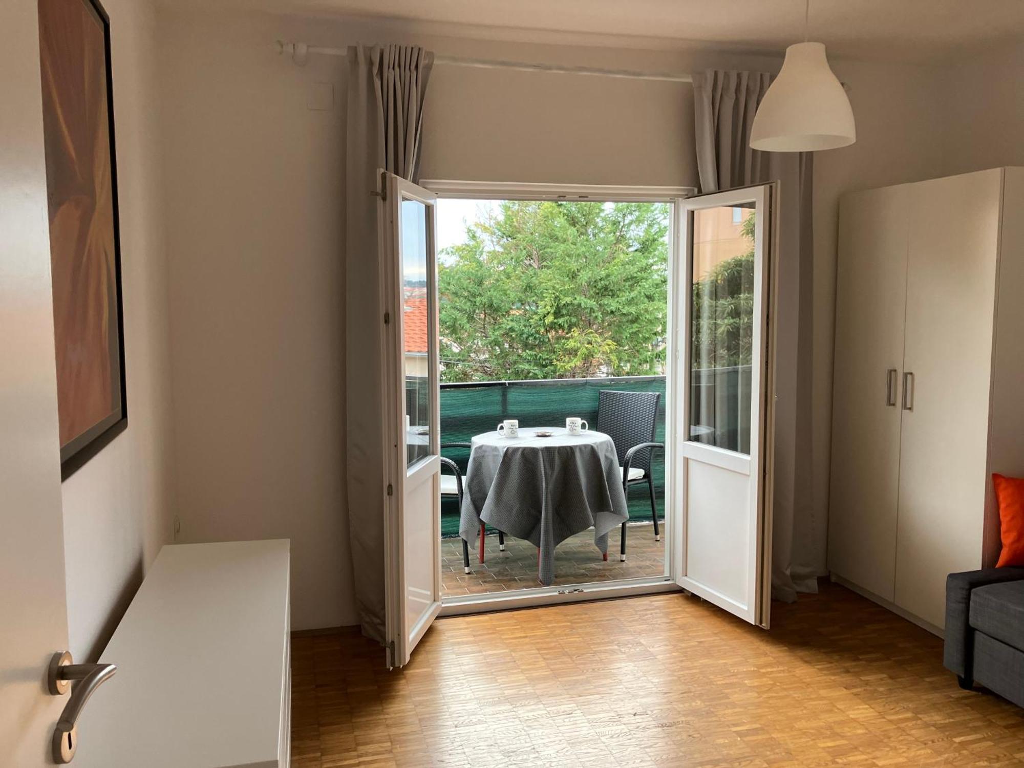 Apartment Majda Раб Екстериор снимка
